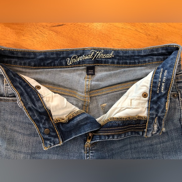 Universal Thread High Rise Skinny Jeans - Picture 6 of 8